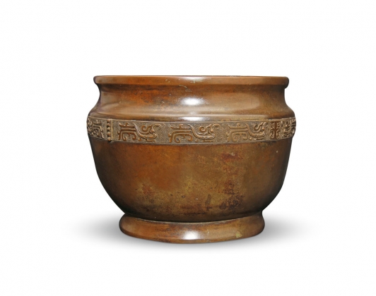 青铜火鉢