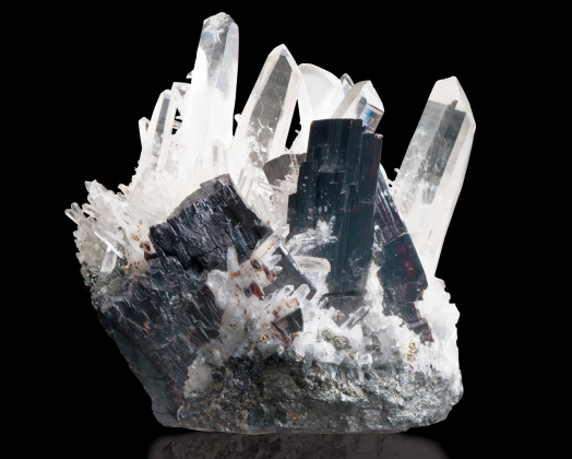 钨锰矿、水晶晶簇